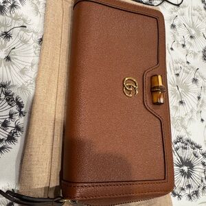 Gucci Diana Continental Wallet